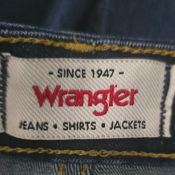 Wrangler High Rise True Straight Medium Wash Women's Jeans 16W X 34L - Picture 6 of 7
